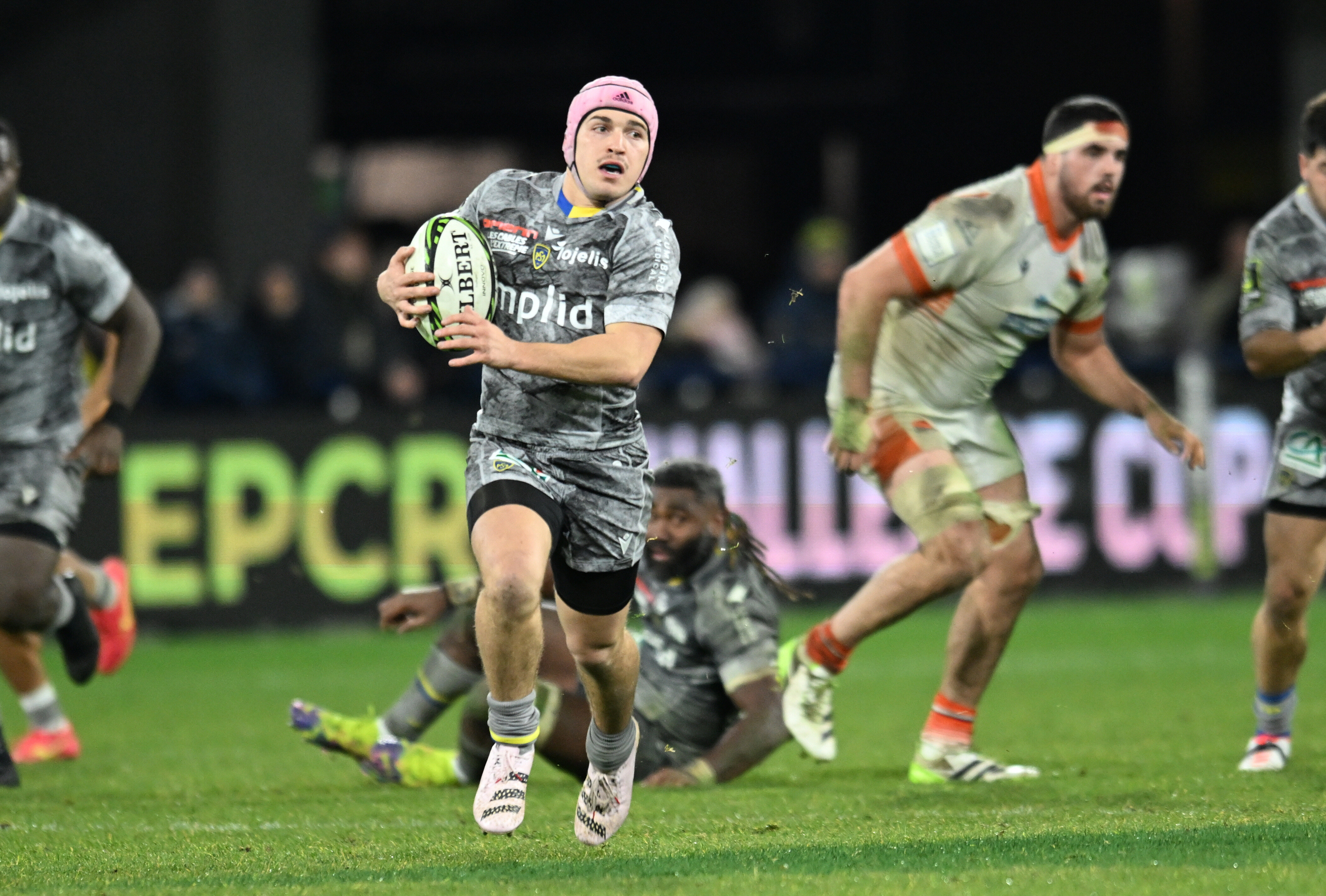 Challenge Cup : Clermont se fait peur, mais file en quarts